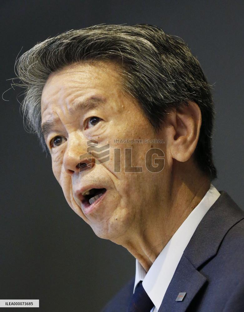 Toshiba chief steps down over accounting scandal