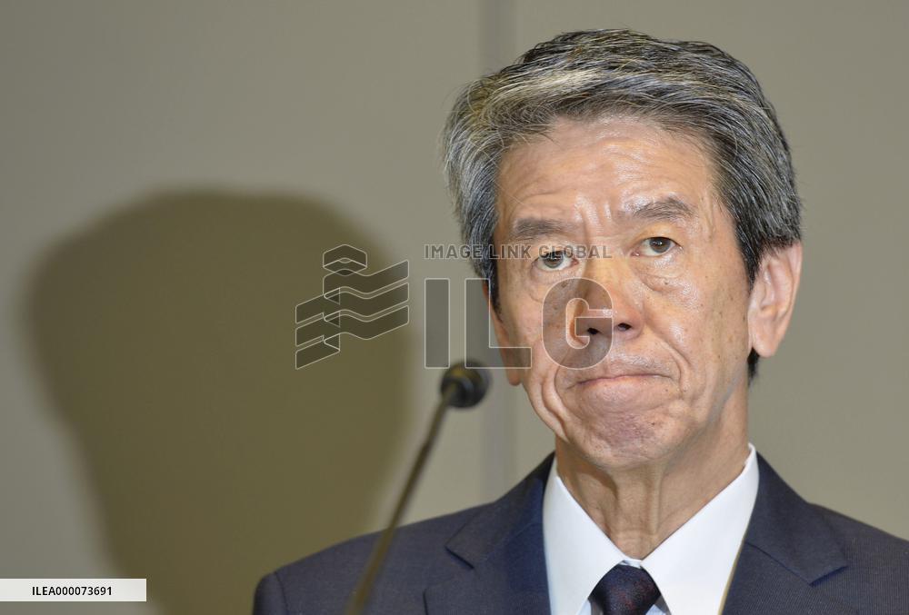 Toshiba chief steps down over accounting scandal