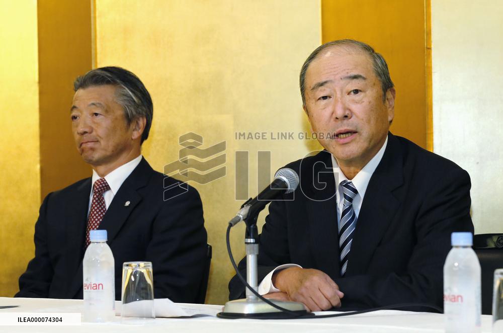 Japan oil distributor Idemitsu to buy 33% stake in rival Showa Shell