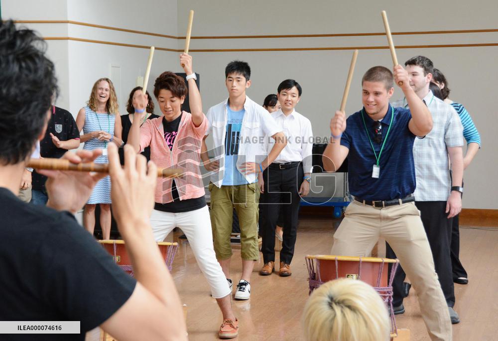 Japan, U.S. students join exchange program honoring American tsunami victim