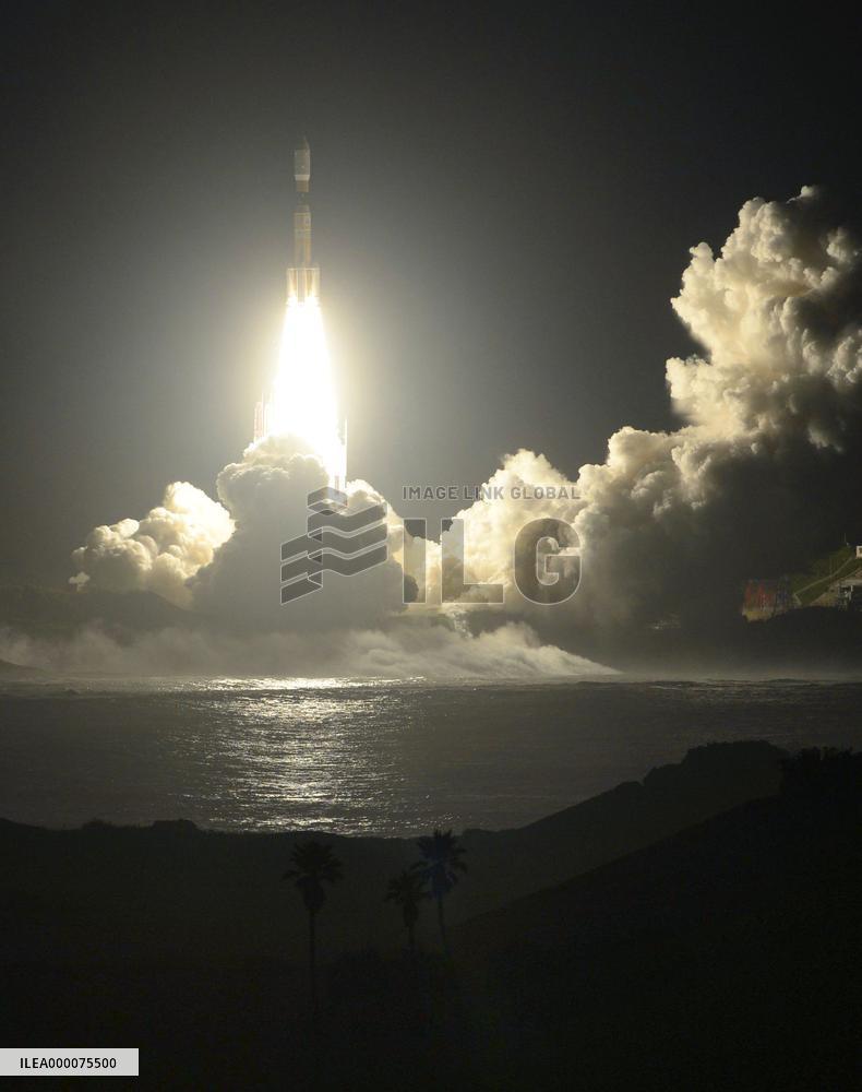 Japan launches cargo transporter Konotori 5