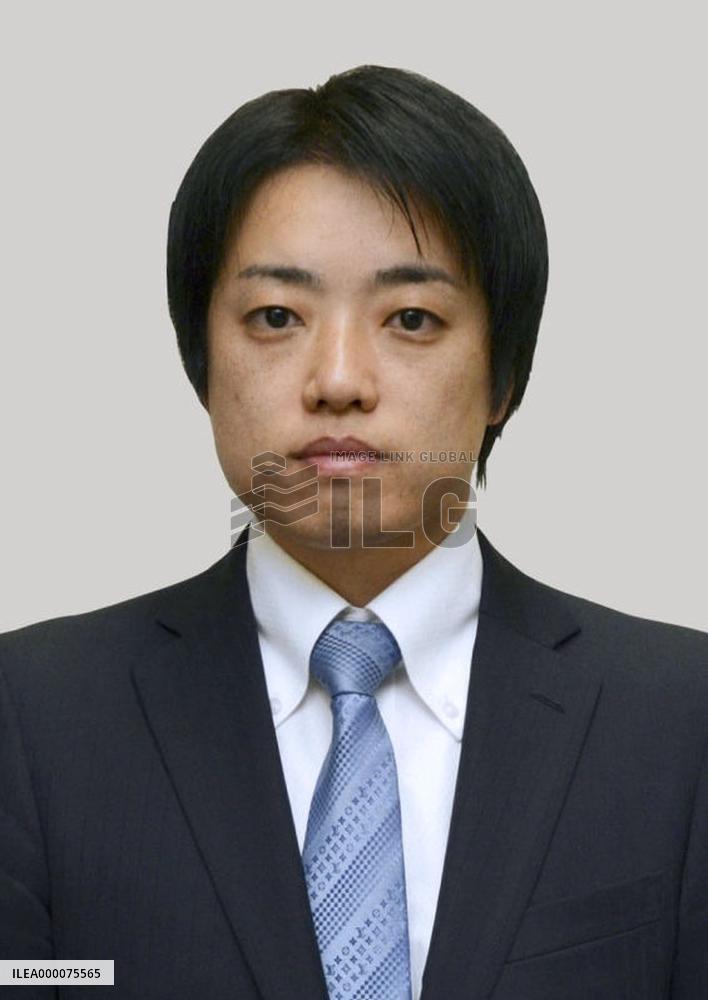 Lawmaker says he won't quit Diet despite shady stock deal report