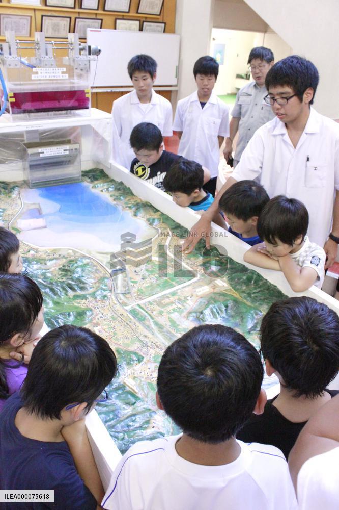Iwate high school team awarded for decade-long tsunami education outreach