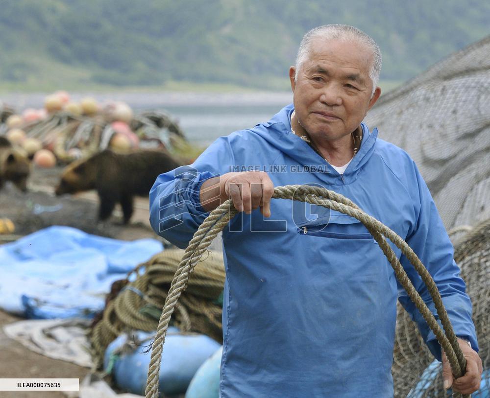 Co-existing with bears at Japan World Heritage site Shiretoko