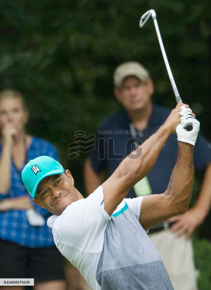 Woods gets off to good start in Wyndham Championship
