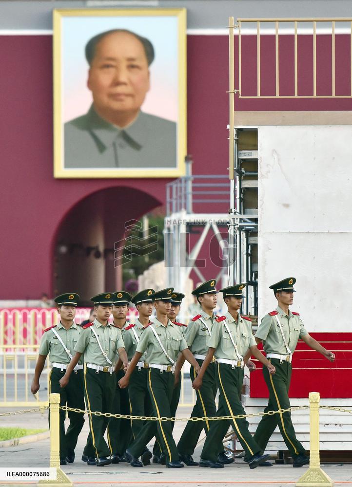 China to hold practice for military parade