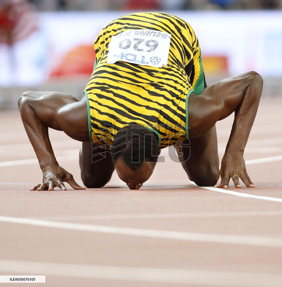 Bolt wins 200m for record 10th gold at worlds
