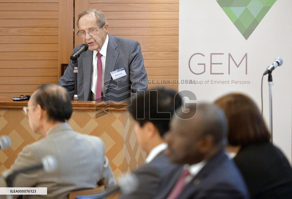 U.S. ex-defense chief addresses group of eminent persons for CTBT in Hiroshima