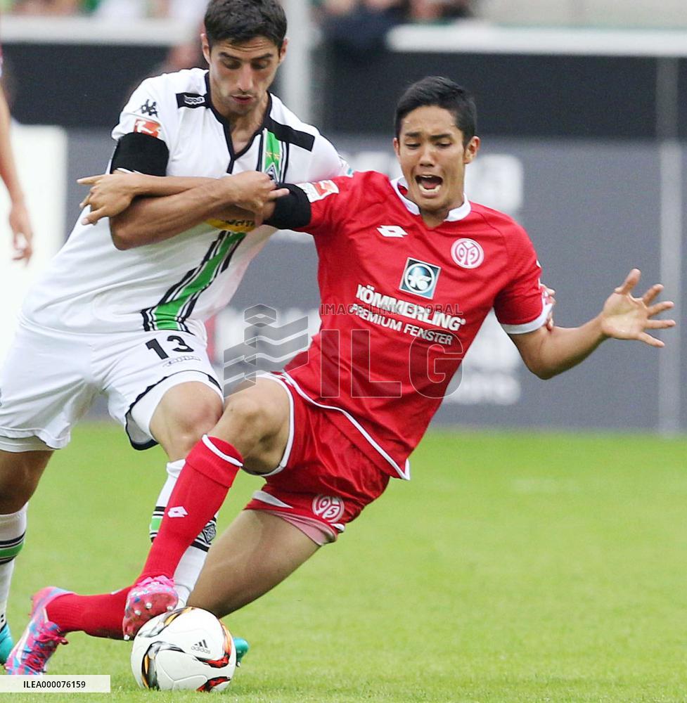 Japanese forward Muto of Mainz debuts in Bundesliga