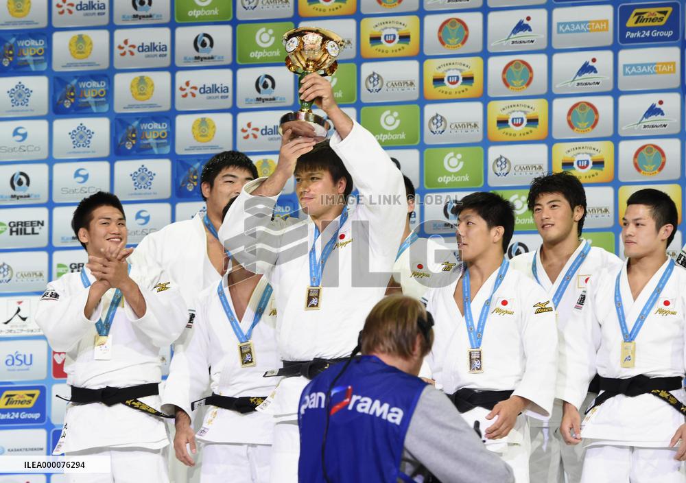 Japan wins gold in World Judo Championships team competition