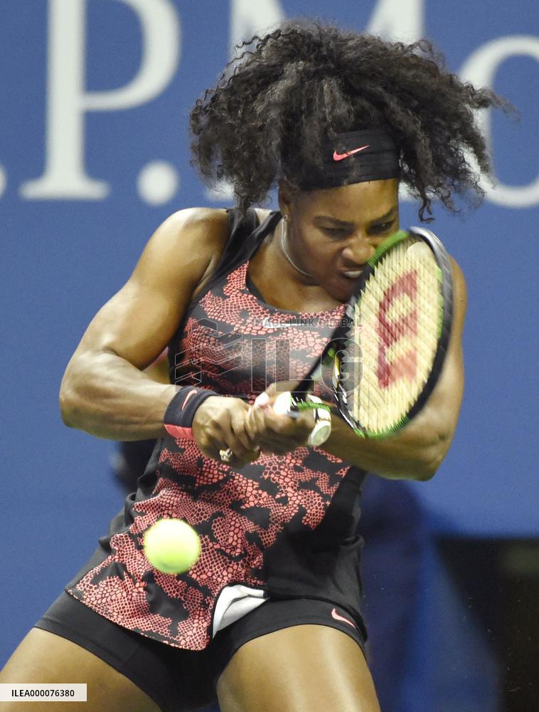 Serena Williams through to U.S. Open 2nd round