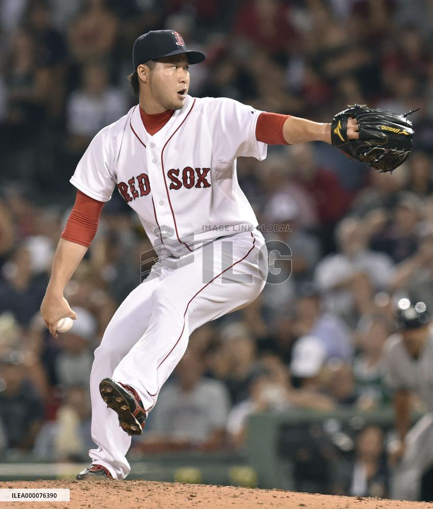 Red Sox pitcher Tazawa works scoreless inning