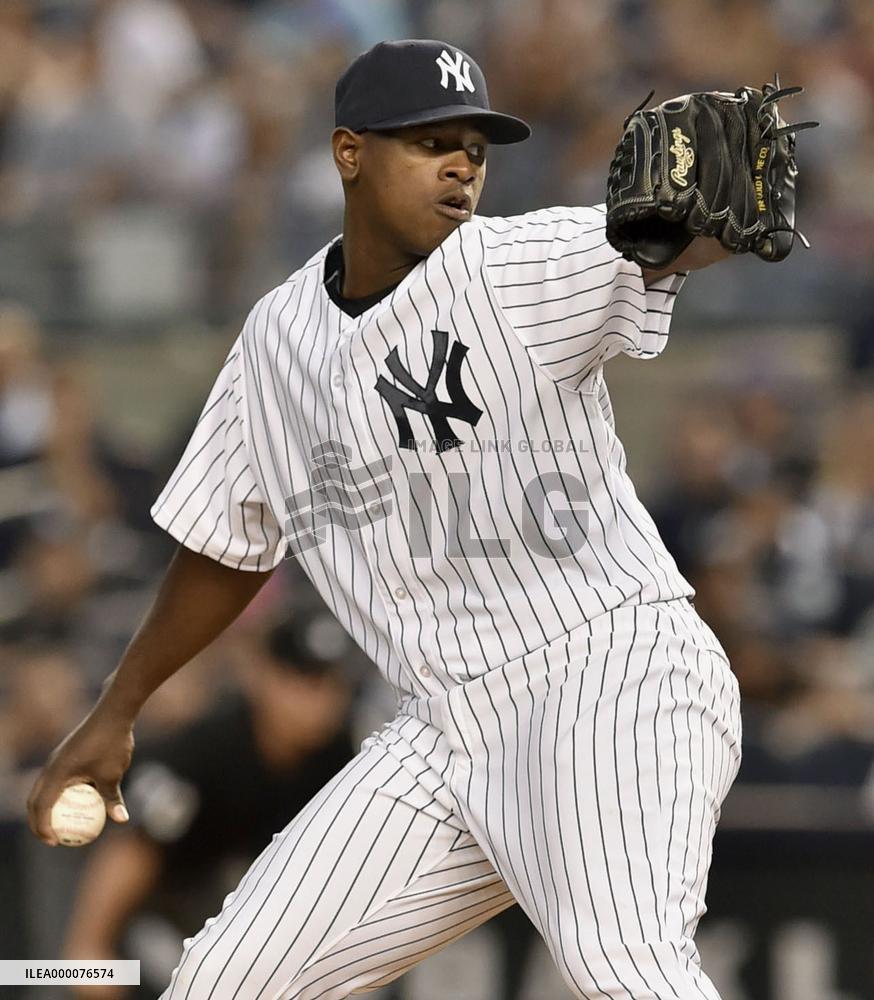 Severino pitches Yankees past Rays