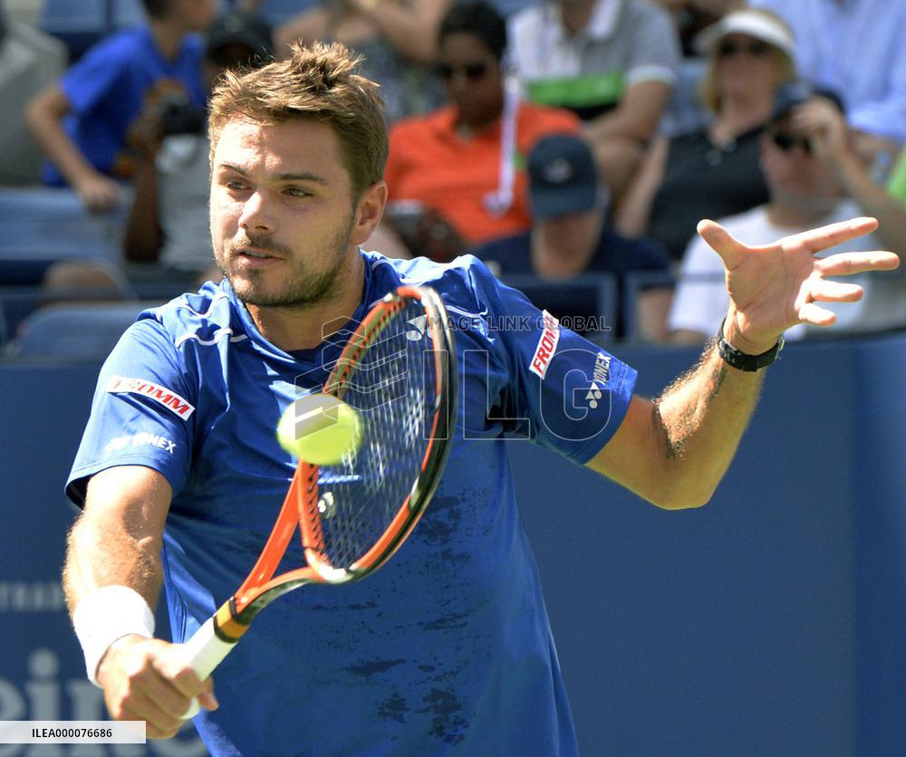 Wawrinka moves into quarterfinals at U.S. Open