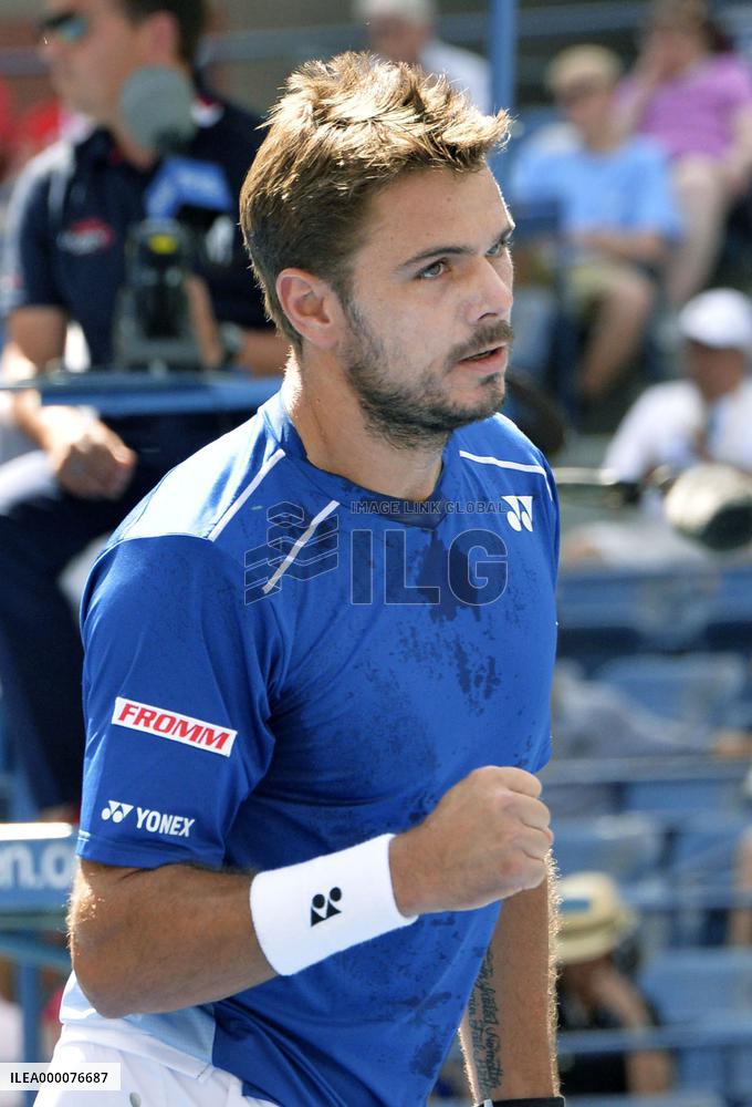 Wawrinka moves into quarterfinals at U.S. Open