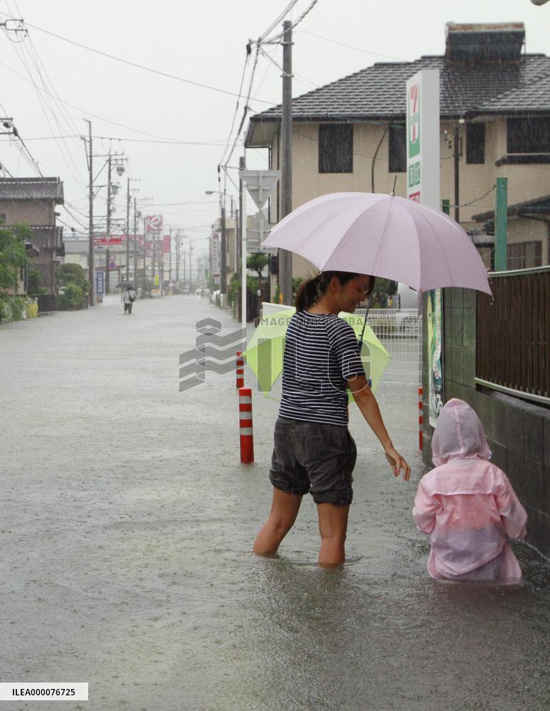 Rain prompts evacuation of residents in Hamamatsu as typhoon nears