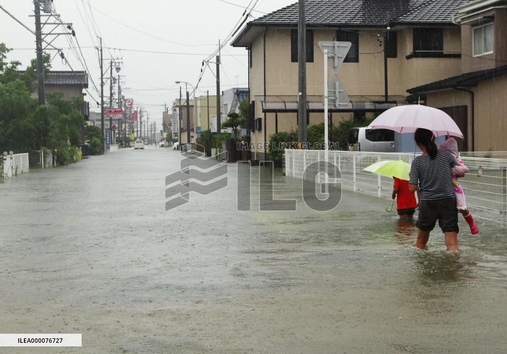 Rain prompts evacuation of residents in Hamamatsu as typhoon nears