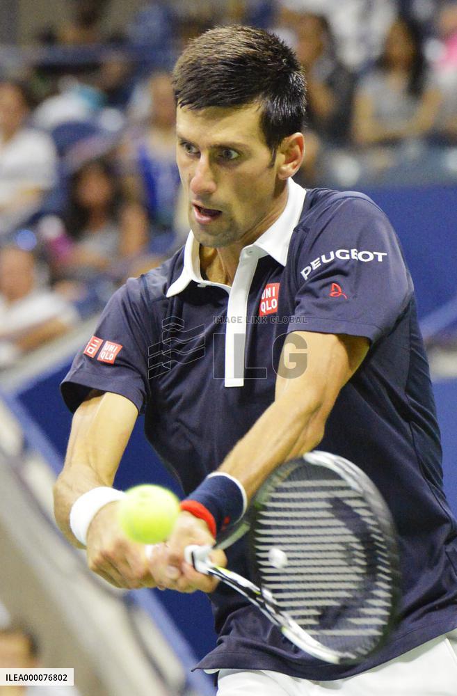 Djokovic advances to U.S. Open semifinal