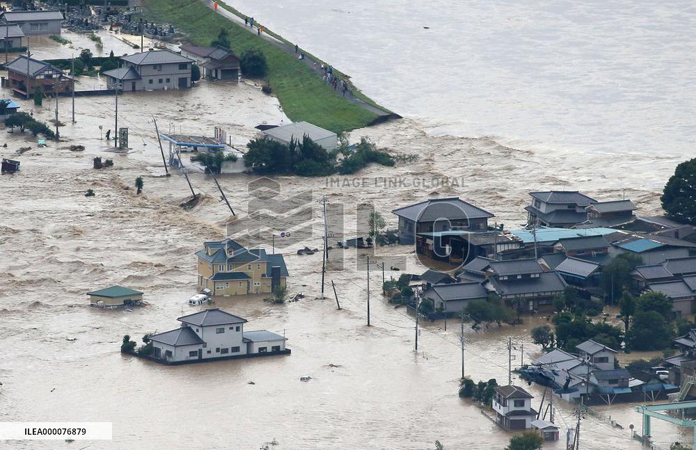 Massive floods in eastern Japan
