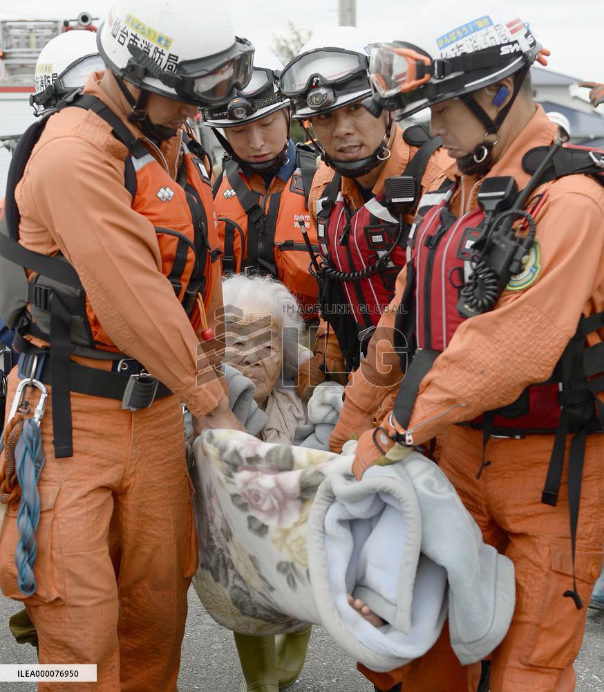 Japan struggles with floods for 2nd day