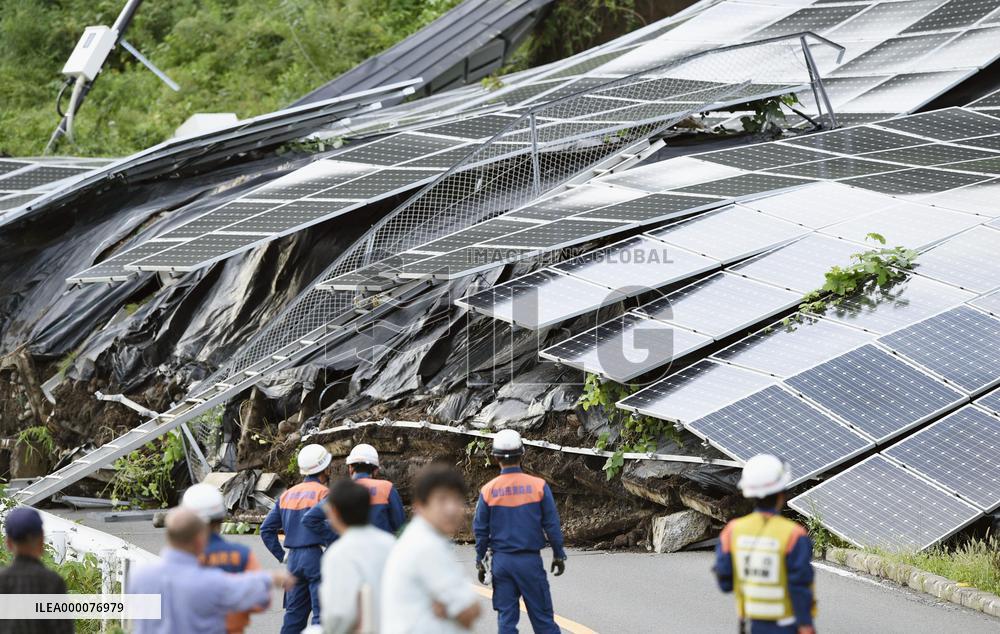 Mudslide destroys solar panels