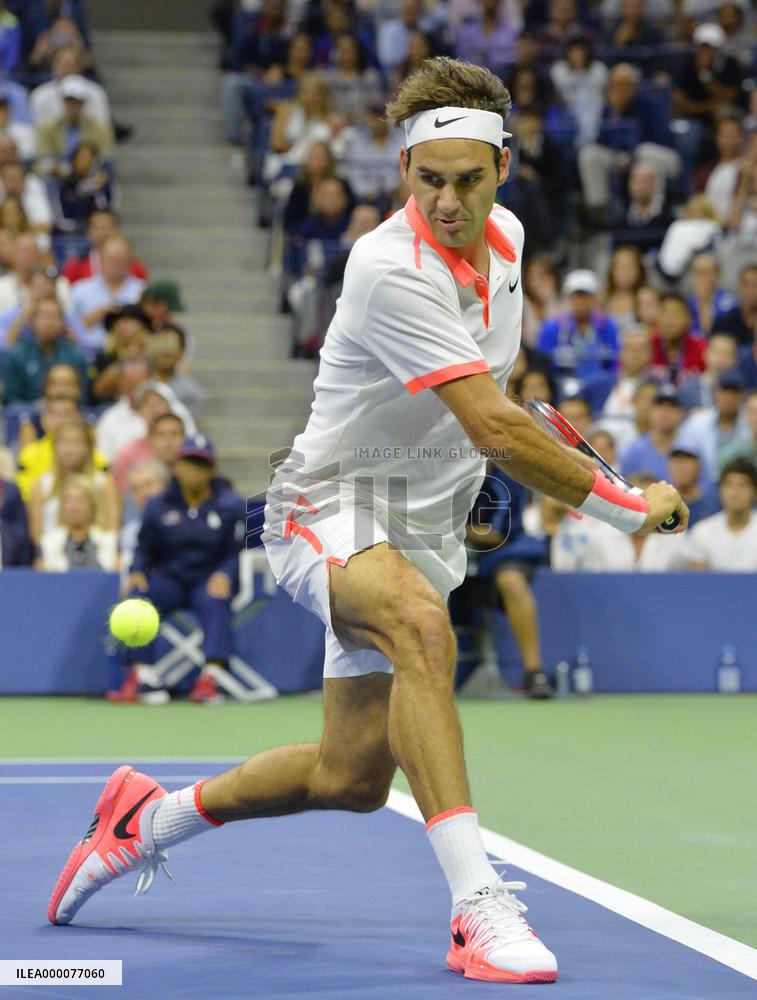 Federer beaten by Djokovic in U.S. Open final