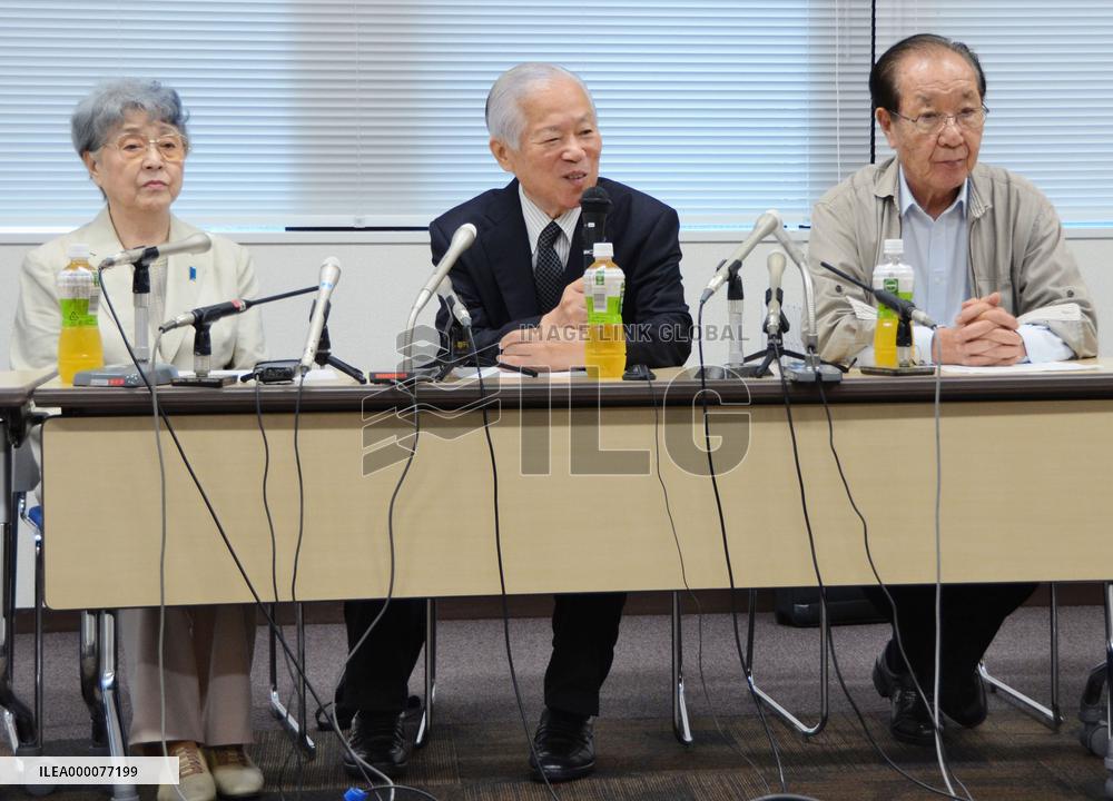 Kin urge N. Korea to return abductees as soon as possible