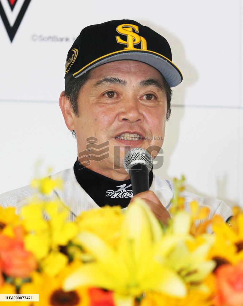 Hawks capture 2nd straight PL title