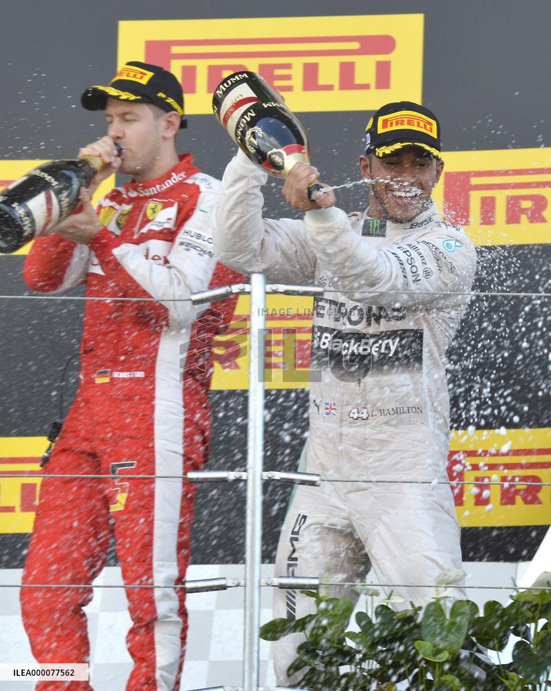 Hamilton tops Rosberg in Japanese Grand Prix