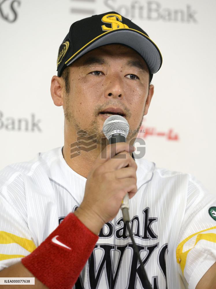 Matsunaka wants to keep playing after parting from Hawks