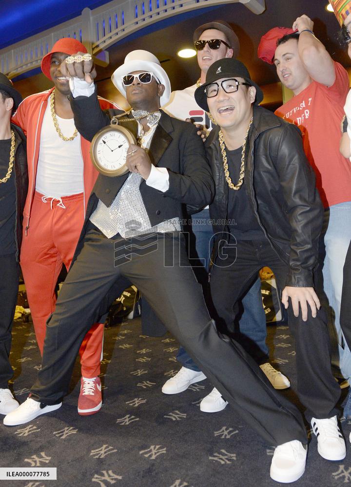 Yankees' rookies dressed up in annual event