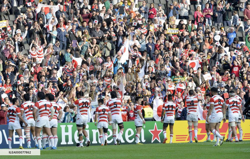 Japan keep quarterfinal dream alive with clinical win over Samoa