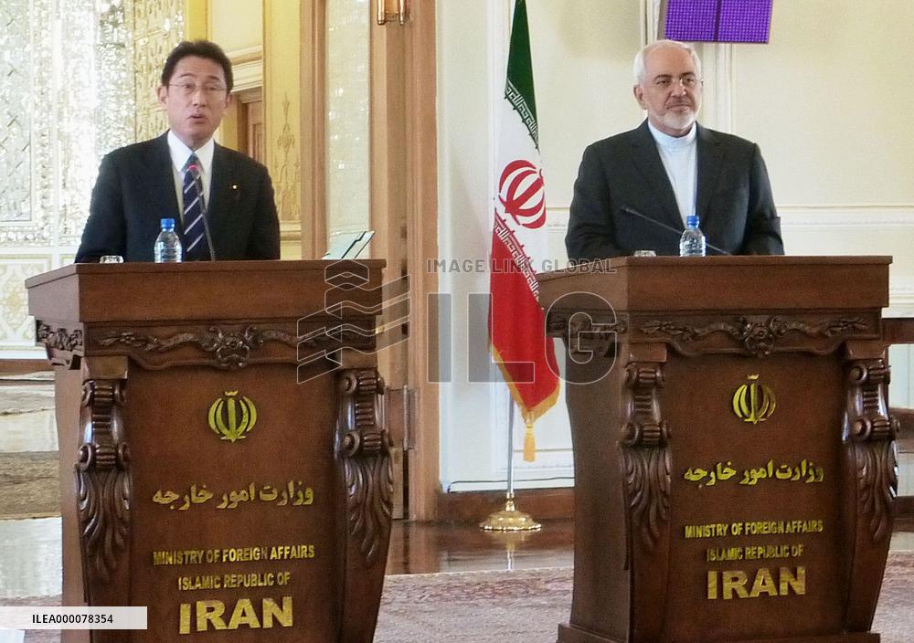 Japan, Iran foreign ministers agree on investment pact