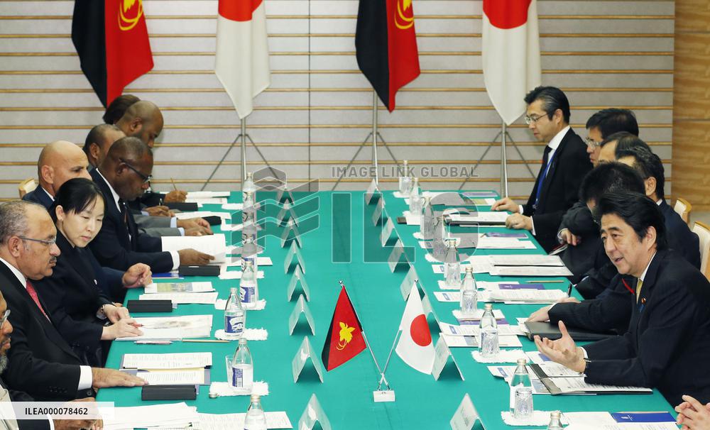 Papua New Guinea PM O'Neill meets with Japanese PM Abe