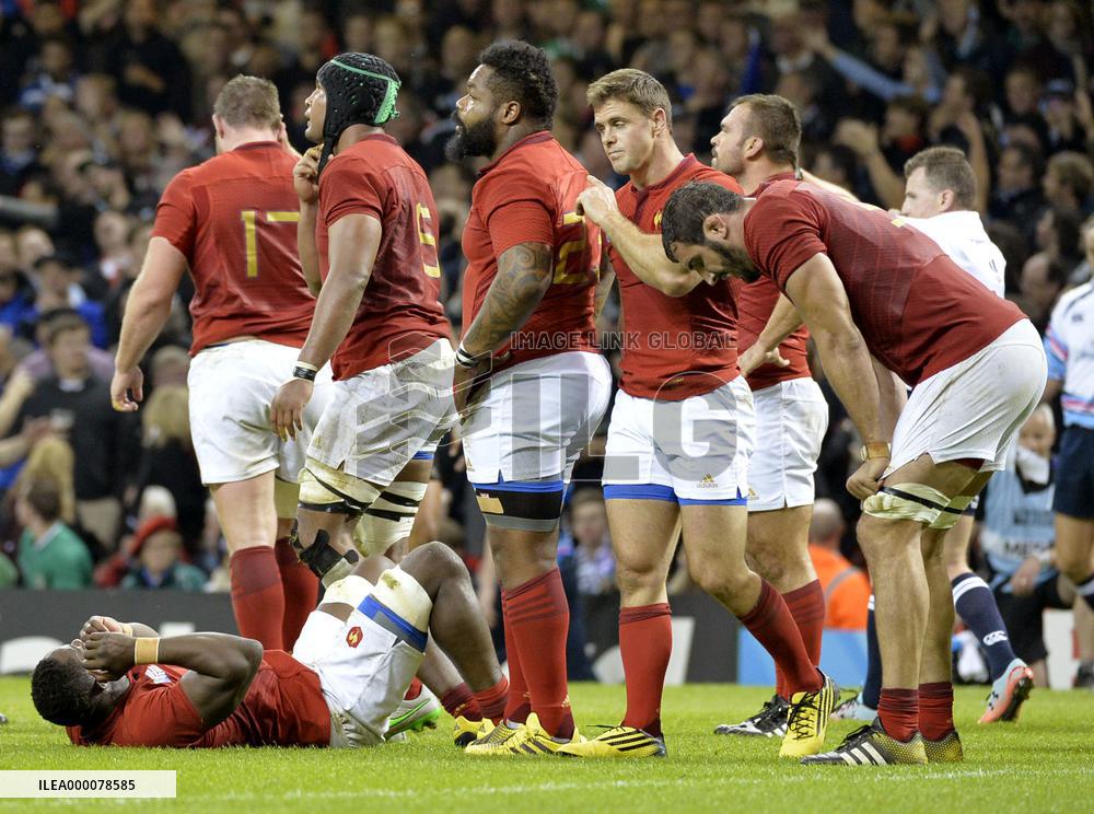 New Zealand beat France 62-13 in Rugby World Cup quarterfinals