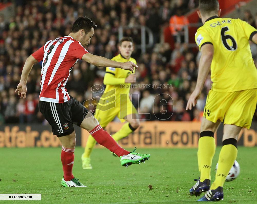 Yoshida scores as Southampton reach League Cup q'finals