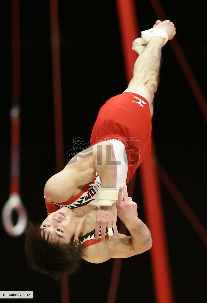 Gymnastics: Uchimura wins record 6th straight all-around world title