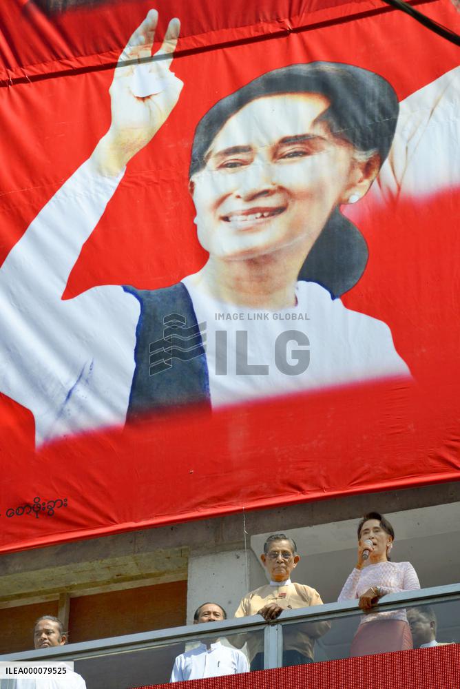 Myanmar ruling party chief admits election loss to rival NLD