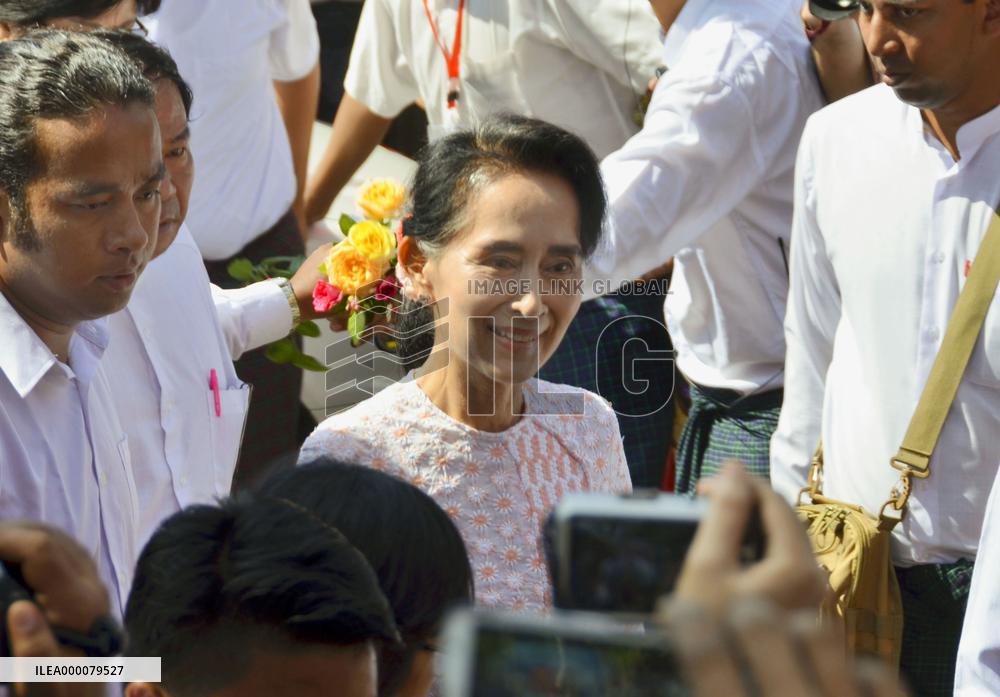 Myanmar ruling party chief admits election loss to NLD