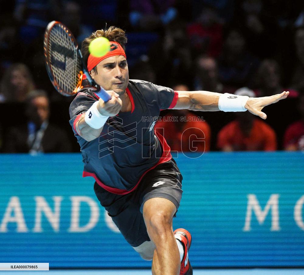 Murray wins opening match at World Tour Finals