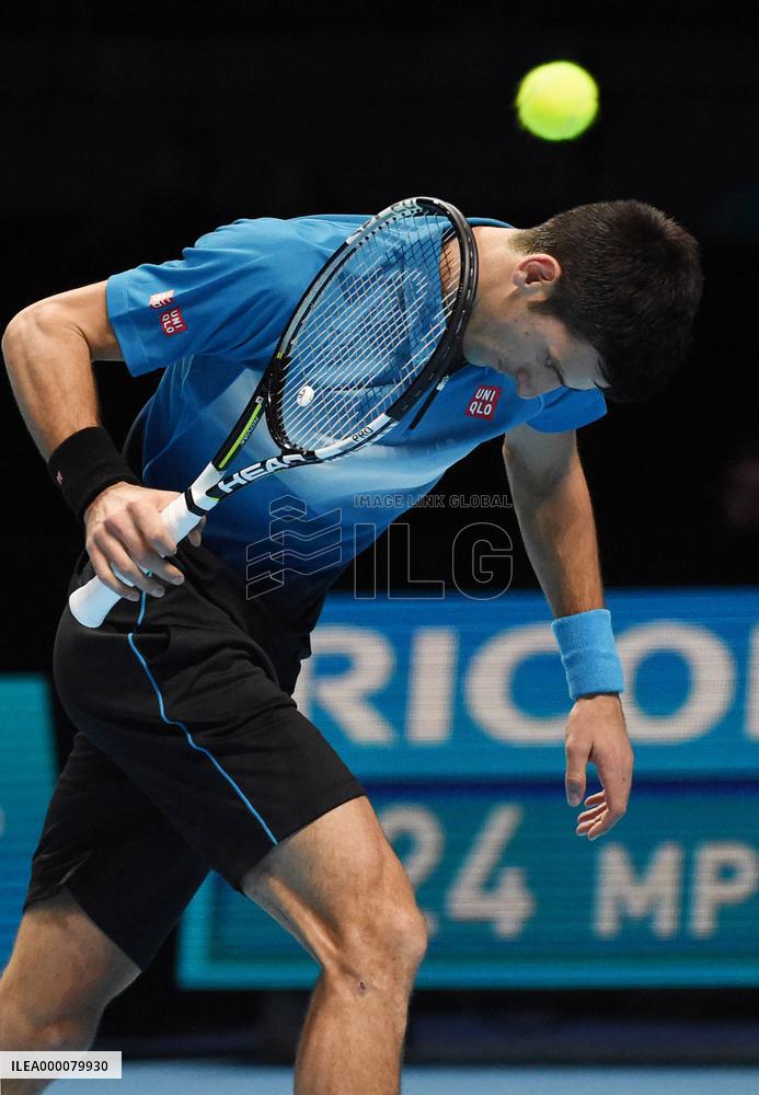 Federer beats Djokovic in ATP world tour finals