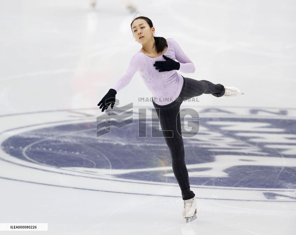 Asada, Hanyu ready for NHK Trophy figure skating