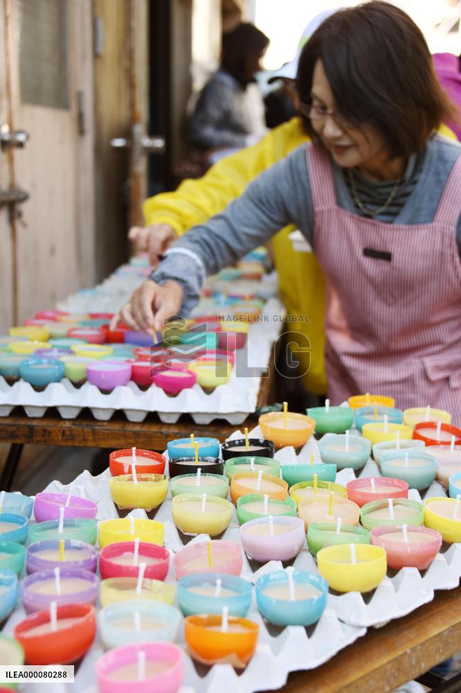 Kobe residents begin to make candles for quake anniversary