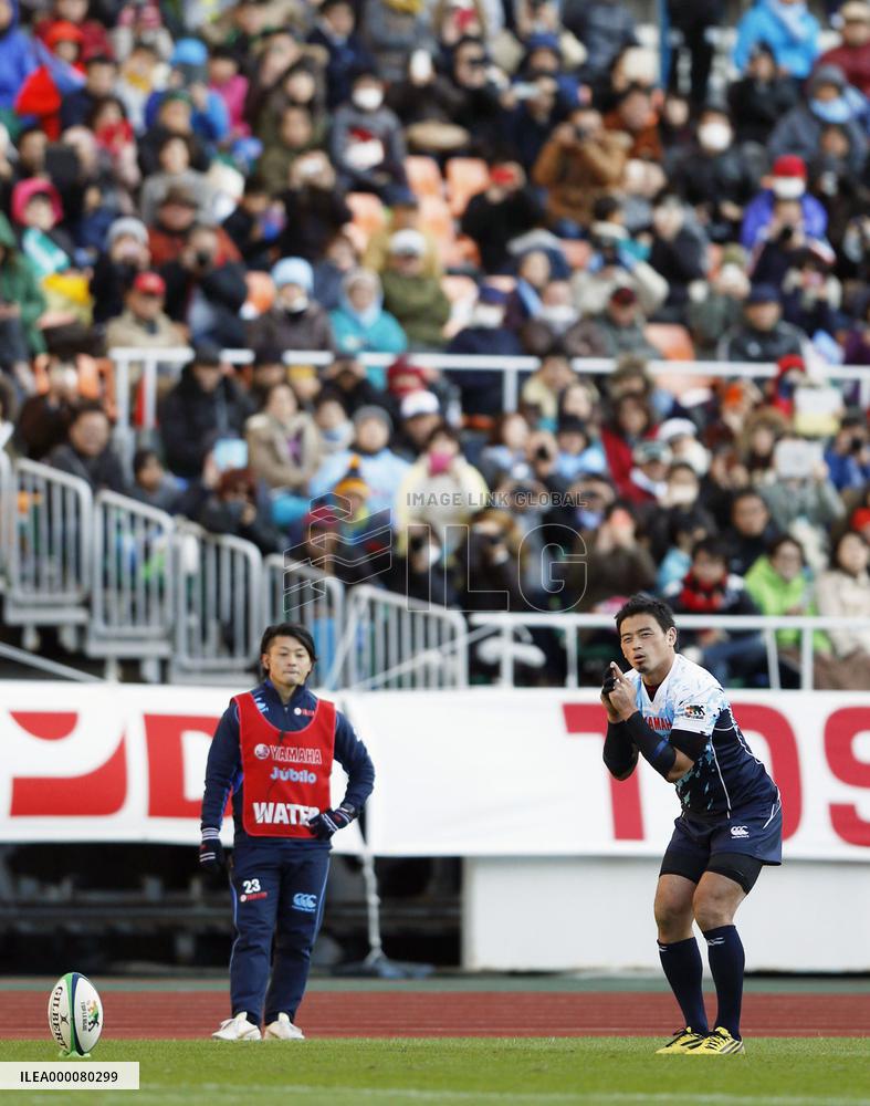 Goromaru leads undefeated Yamaha past NEC