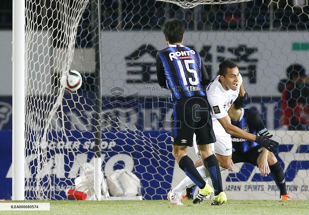 Sanfrecce Hiroshima beat Gamba Osaka