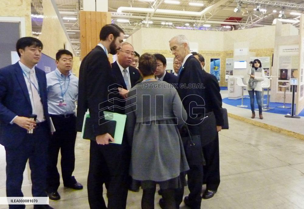 Paris accord on tackling global warming a historic first step