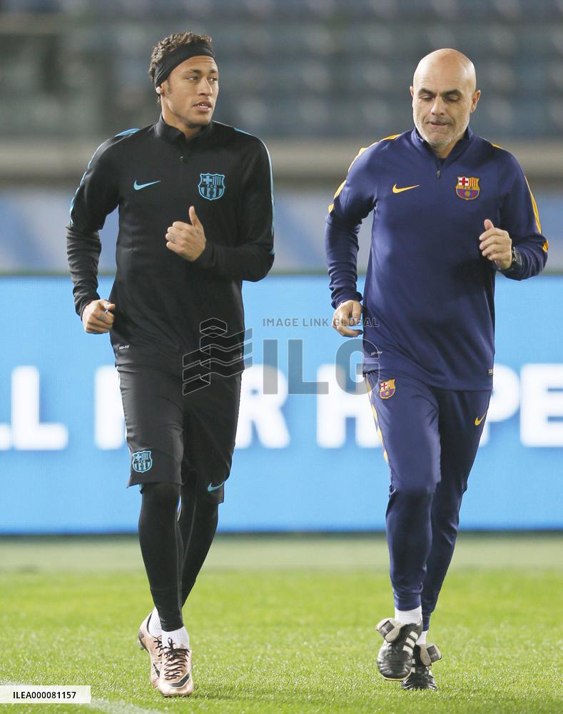 Barcelona train on eve of Club World Cup semifinal