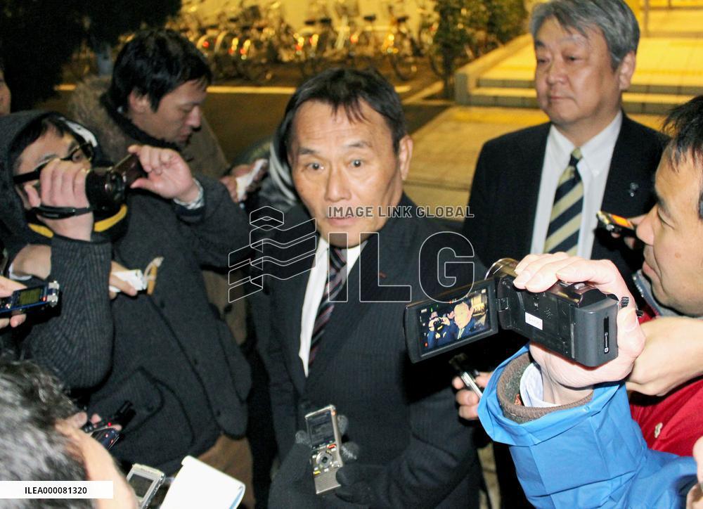 Japan panel evaluates 2 Olympic stadium proposals