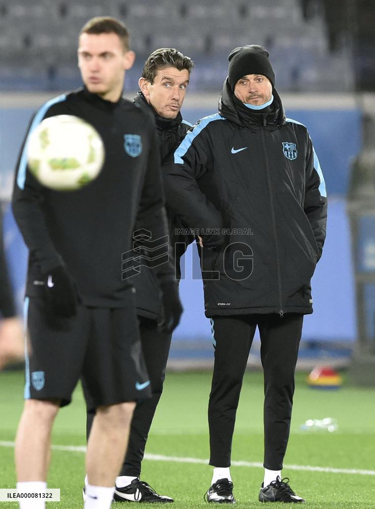 Barcelona train on eve of Club World Cup final