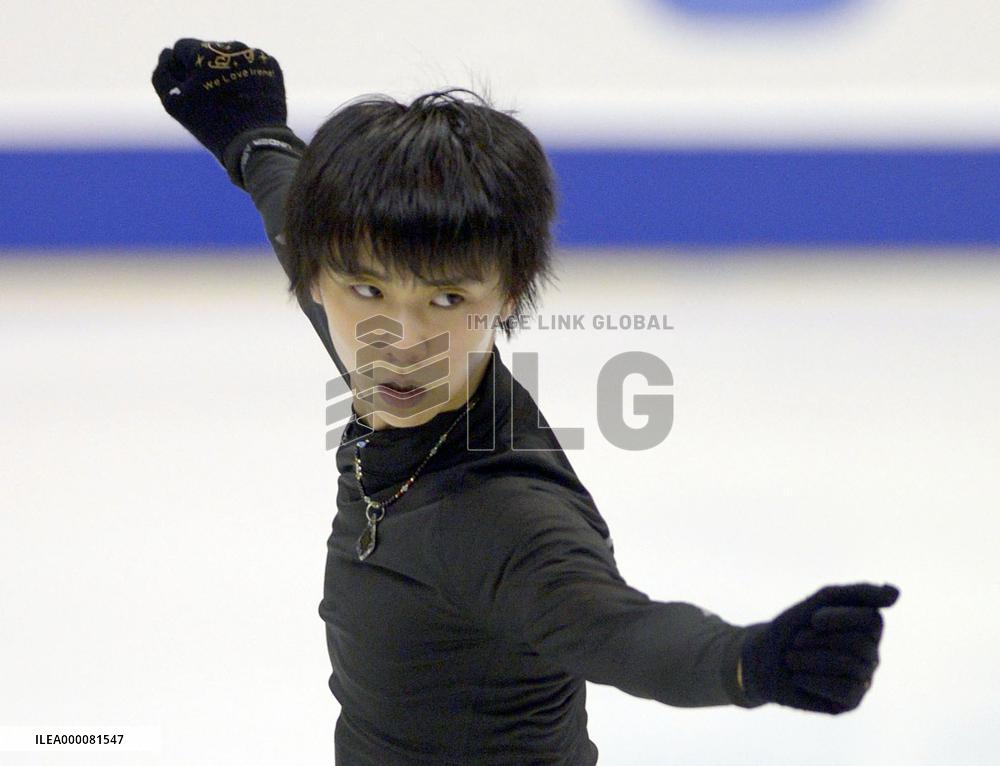 Hanyu in high spirits with 4th straight nationals in sight
